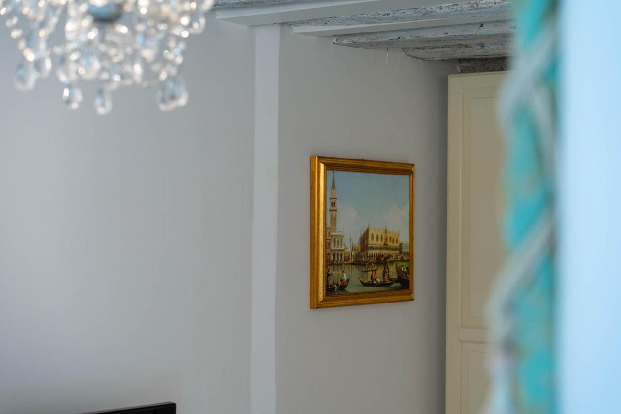 Loving In Venice, 5 Stars מראה חיצוני תמונה